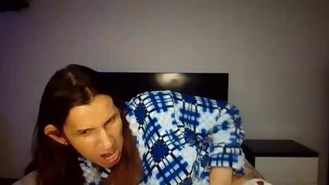 Mara Catalina Romero Ordez online show from 10/06/25, 03:15