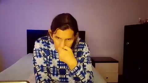 Mara Catalina Romero Ordez online show from 10/15/25, 10:21