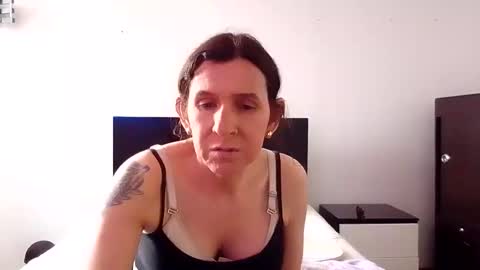 Mara Catalina Romero Ordez online show from 10/18/25, 06:41