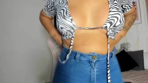 Cameron  online show from 01/11/25, 07:38