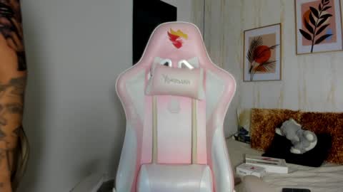 Cameron  online show from 01/27/25, 07:24