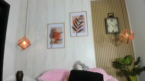 Cameron  online show from 02/12/25, 12:05