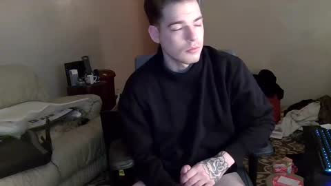 Snapshot of camerondt chatting on 01/08/25, 01:32 camerondt online show from 01/08/25, 01:32