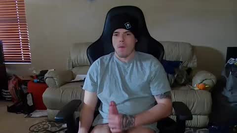 Snapshot of camerondt chatting on 03/12/25, 08:52 camerondt online show from 03/12/25, 08:52