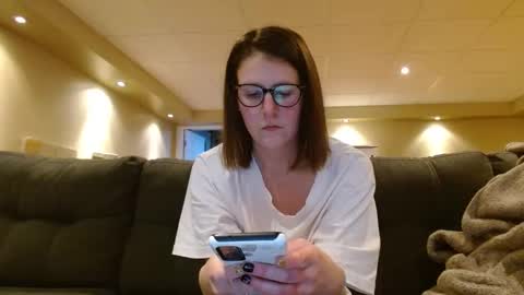 Snapshot of camforfunmoment chatting on 12/22/24, 12:28 camforfunmoment online show from 12/22/24, 12:28