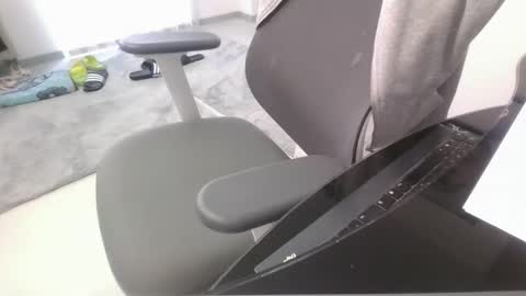 Snapshot of camfun_27 chatting on 01/14/26, 10:10 camfun_27 online show from 01/14/26, 10:10