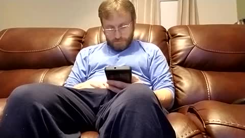 Snapshot of camguy2425 chatting on 01/18/25, 02:14 CamGuy online show from 01/18/25, 02:14