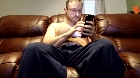 Snapshot of camguy2425 chatting on 01/26/25, 12:33 CamGuy online show from 01/26/25, 12:33