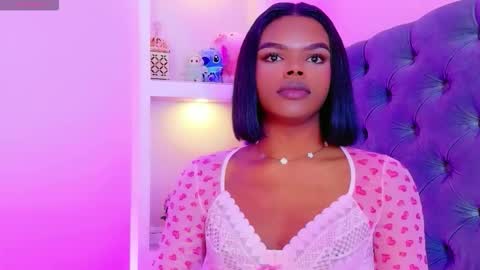 camiestrada online show from 11/23/25, 06:19