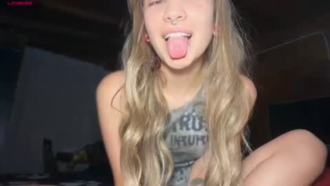 camii19y online show from 06/11/26, 12:32