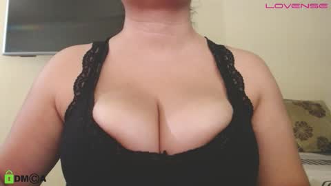 Camila  online show from 11/04/25, 12:59