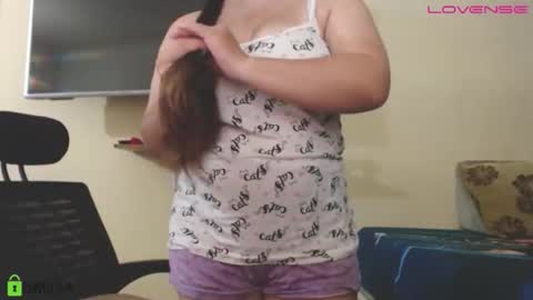 Snapshot of camiilahotxxx chatting on 01/14/26, 08:36 Camila online show from 01/14/26, 08:36