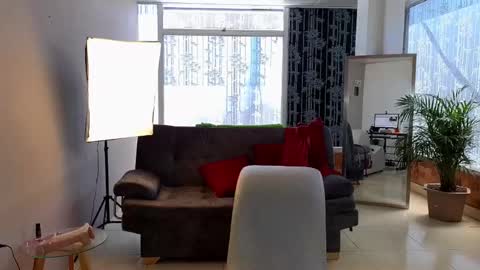 Camil online show from 01/18/25, 05:37