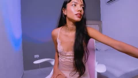 Snapshot of camila__bunny chatting on 07/27/26, 06:09 cami online show from 07/27/26, 06:09