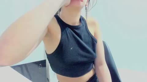 Snapshot of camila_berk chatting on 11/26/25, 04:35 Cami online show from 11/26/25, 04:35