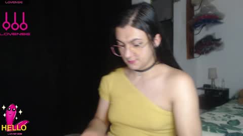 Snapshot of camila_bigcock_ts chatting on 05/27/26, 02:19 camila online show from 05/27/26, 02:19