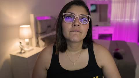 Snapshot of camila_buitrago chatting on 12/22/24, 07:10 Camila buitrago online show from 12/22/24, 07:10