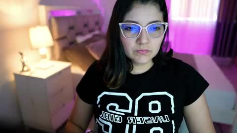 Snapshot of camila_buitrago chatting on 03/08/25, 08:57 Camila buitrago online show from 03/08/25, 08:57