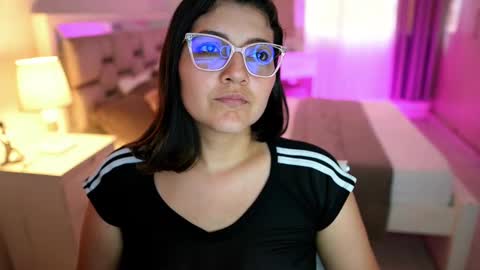 Snapshot of camila_buitrago chatting on 03/09/25, 07:48 Camila buitrago online show from 03/09/25, 07:48