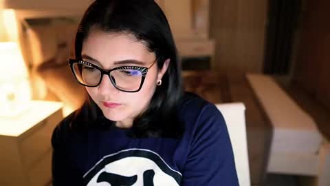 Snapshot of camila_buitrago chatting on 09/18/25, 11:07 Camila buitrago online show from 09/18/25, 11:07