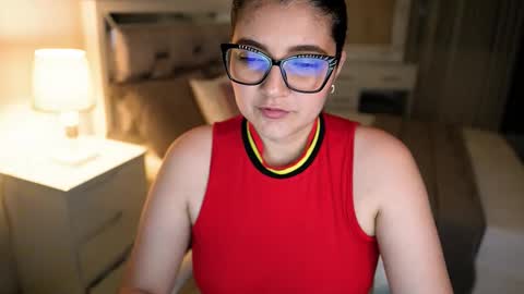 Snapshot of camila_buitrago chatting on 11/13/25, 11:25 Camila buitrago online show from 11/13/25, 11:25