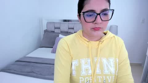 Camila buitrago online show from 05/07/26, 10:48