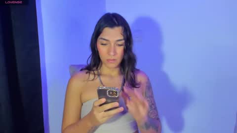  s online show from 02/15/25, 05:30