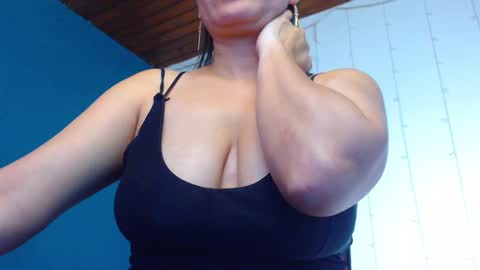 camila online show from 01/31/25, 03:22