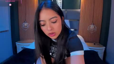 Camila online show from 09/15/25, 04:12