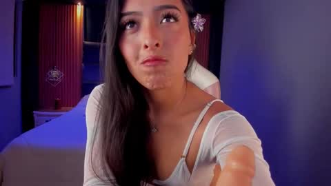 Camila online show from 10/11/25, 04:01