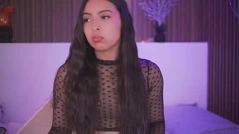Snapshot of camila_dupont chatting on 04/16/26, 03:40 Camila online show from 04/16/26, 03:40