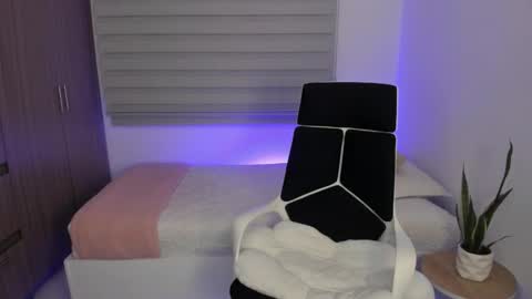  C A M I  online show from 03/20/26, 02:27