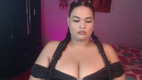 Snapshot of camila_fuenmayor chatting on 10/16/25, 07:04   online show from 10/16/25, 07:04
