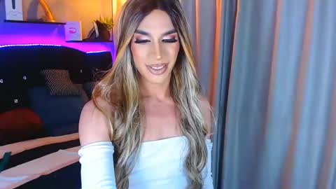 Camila online show from 01/04/25, 07:55