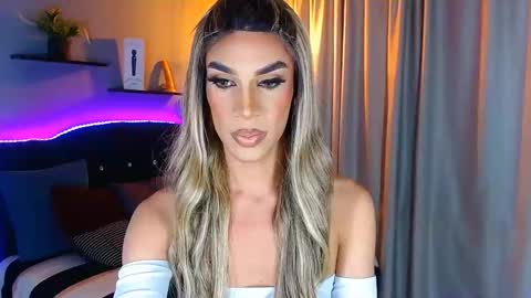 Camila online show from 01/21/25, 03:37