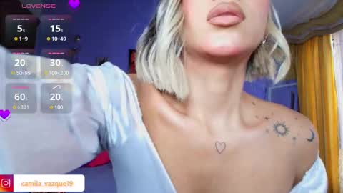 Snapshot of camila_hott1 chatting on 01/17/25, 08:44 Cami vazques online show from 01/17/25, 08:44