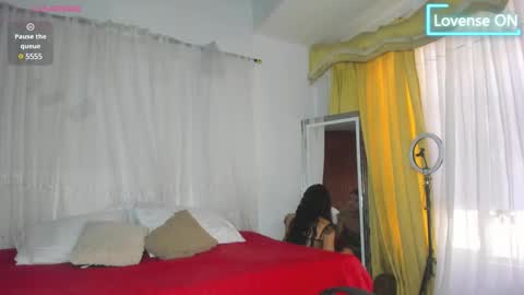 Snapshot of camila_hott1 chatting on 02/15/25, 08:22 Cami vazques online show from 02/15/25, 08:22