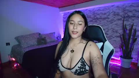Camila Roose online show from 06/20/26, 12:25