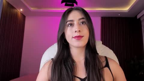 camila_martinez9 online show from 02/08/26, 08:23