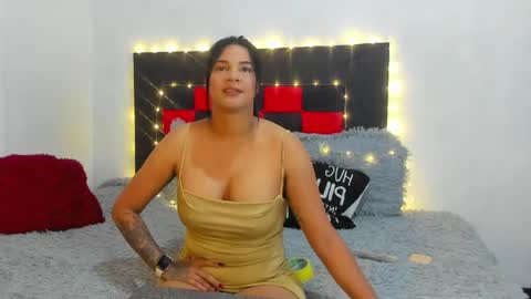 Camila online show from 04/21/26, 10:43