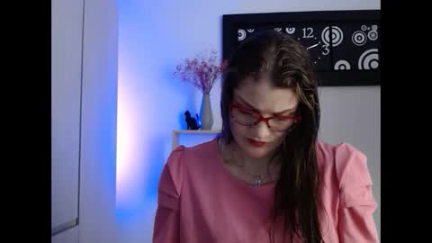 Snapshot of camila_ventura chatting on 10/18/25, 11:11 Camila ventura online show from 10/18/25, 11:11