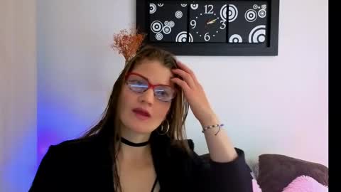 Snapshot of camila_ventura chatting on 12/14/25, 07:07 Camila ventura online show from 12/14/25, 07:07