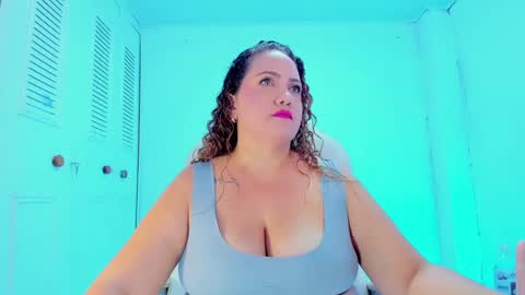 Snapshot of camilaa_foxxx chatting on 01/09/25, 07:18 camilaa foxxx online show from 01/09/25, 07:18