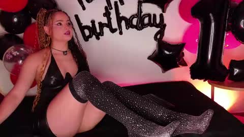 Snapshot of camilaandrade_ chatting on 06/06/26, 02:44 Cami online show from 06/06/26, 02:44