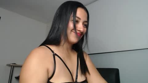 Camila online show from 12/17/25, 03:56