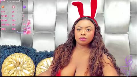 Snapshot of camilabenitezz chatting on 12/21/25, 02:08 camila benitez online show from 12/21/25, 02:08