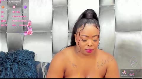 Snapshot of camilabenitezz chatting on 03/07/26, 04:15 camila benitez online show from 03/07/26, 04:15