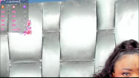 Snapshot of camilabenitezz chatting on 03/15/26, 01:50 camila benitez online show from 03/15/26, 01:50