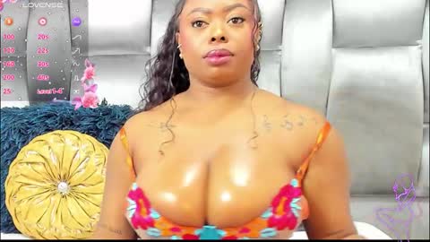 Snapshot of camilabenitezz chatting on 03/16/26, 11:25 camila benitez online show from 03/16/26, 11:25