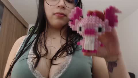 Snapshot of camilacarter chatting on 01/02/25, 09:11 camilacarter online show from 01/02/25, 09:11